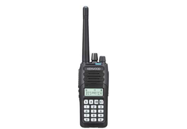 Kenwood NX-1200DE портативна радіостанція цифрового DMR стандарту, VHF діапазону 136-174 МГц, з повної клавіатурою (16 клавіш) та РК-дисплеєм